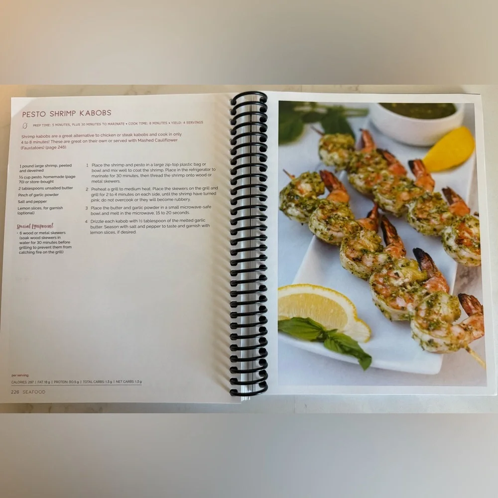 Simply Keto Cookbook by Suzanne Ryan | Keto Karma | 100+ Low-Carb Recipes